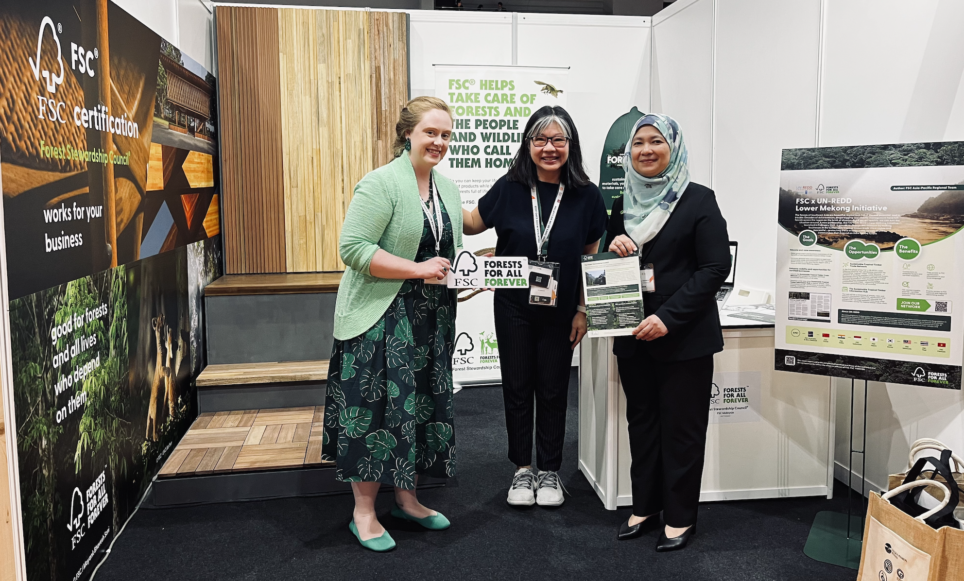 Pn. Noraihan (MTC CEO) dropped by our booth